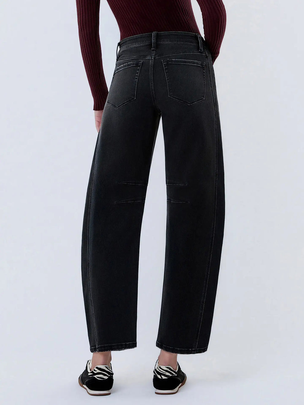 SAMMIE BLACK BARREL JEANS