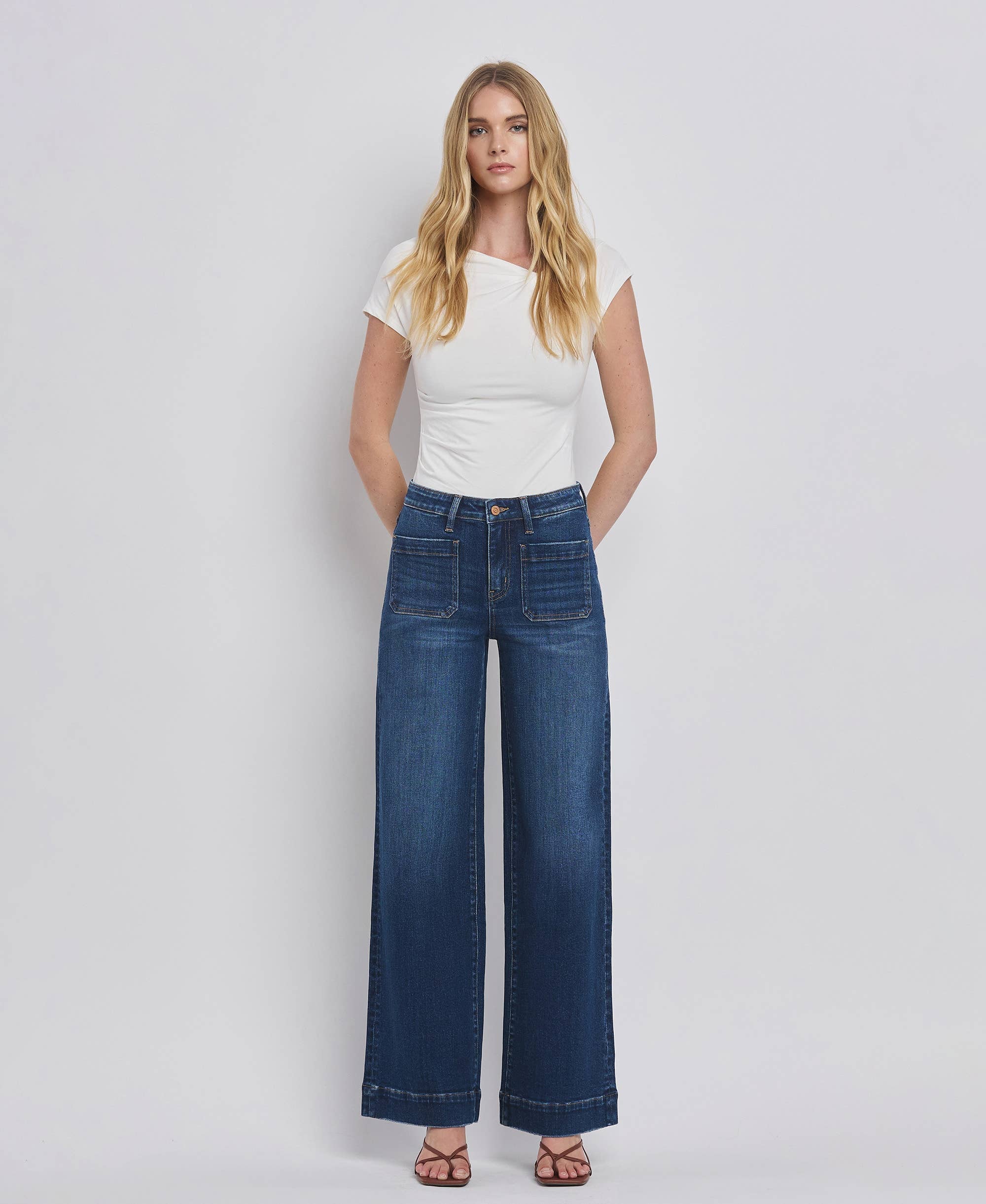 HIGH RISE JENNA JEANS