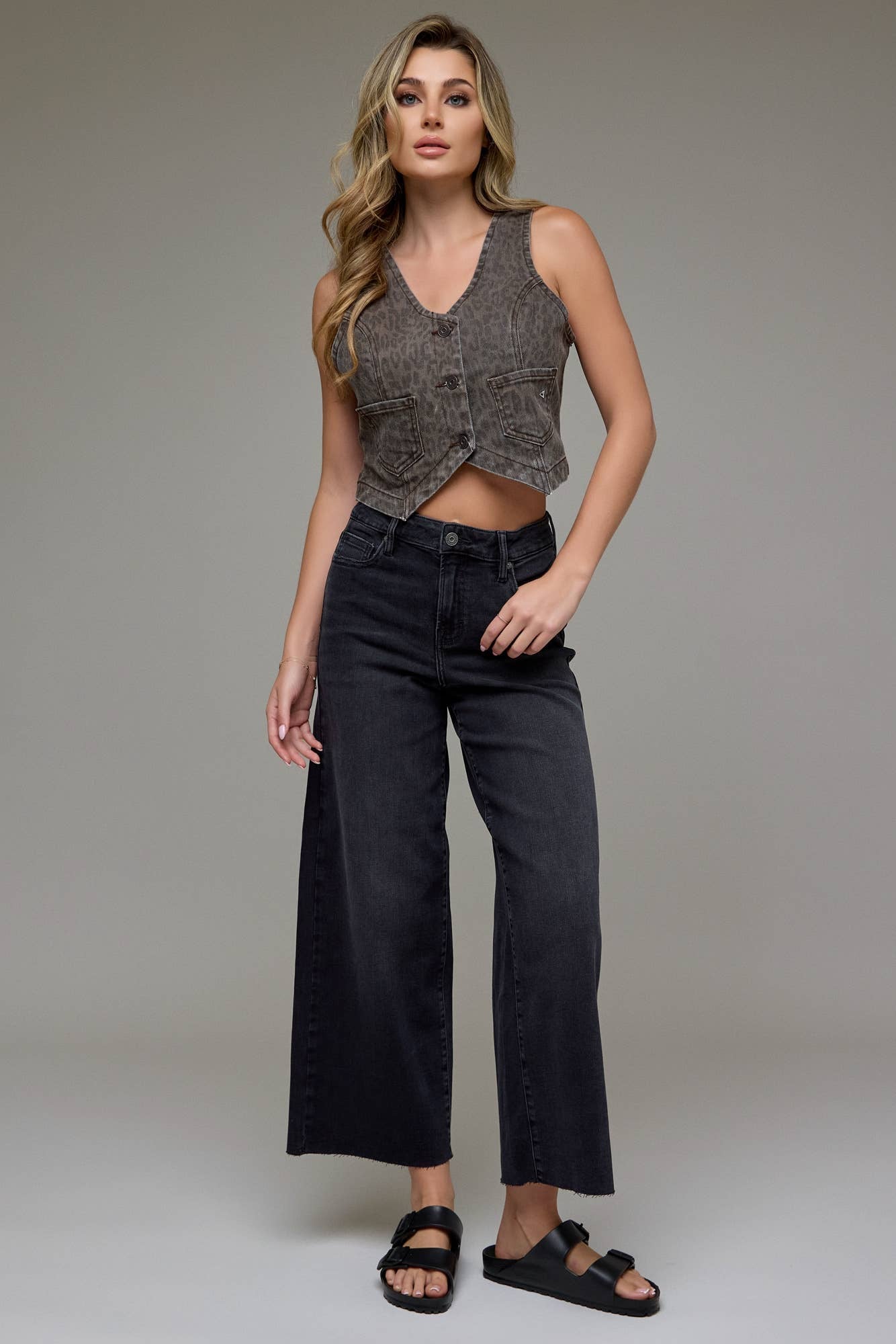 Black Cropped Jean